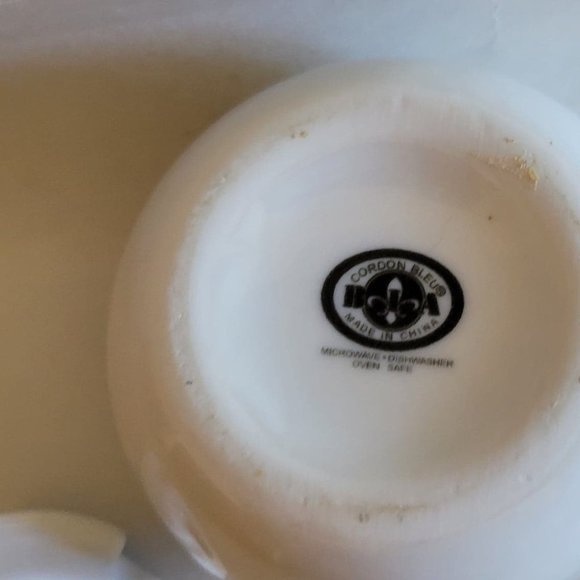 Cordon Bleu White Tea Set - Picture 7 of 9